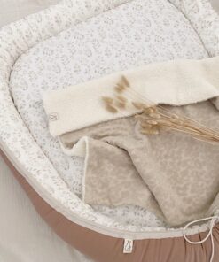 Tweeling op komst? Bij Little Pear kun je het tweeling babynestje zelf samenstellen. Leuk als kraamcadeau of voor een babyshower.