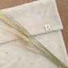 poppendekentje met linnen embroidery stof en bamboe teddy.