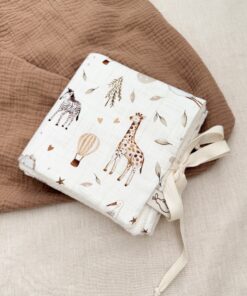 verschoonmatje met bamboe teddy en vrolijke print met dieren.