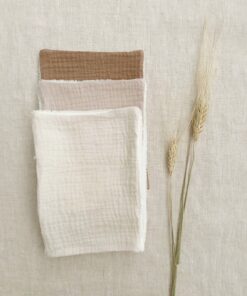 washandjes met bamboe en hydrofiel in zand en bruintinten van Little Pear