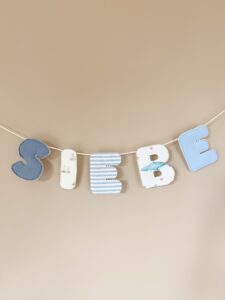 name banner sietse, naamslinger met verschillende stoffen als origineel kraamcadeau,